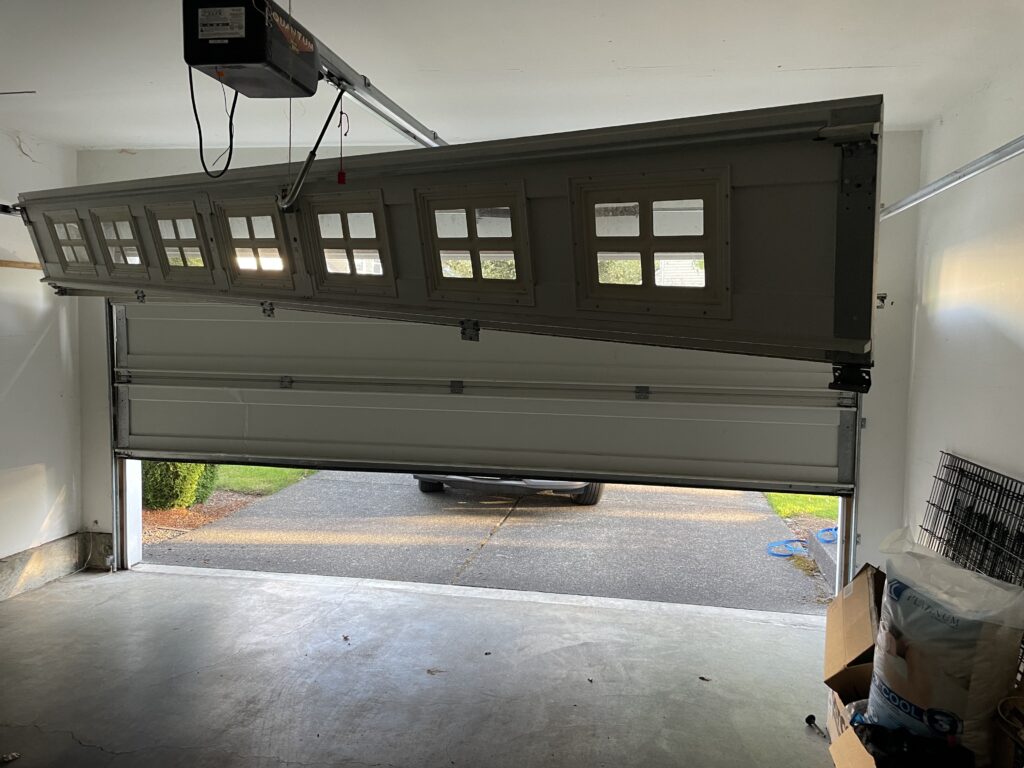 Garage Door Repair Salem Oregon: DIY or Professional Help? Weighing the Options