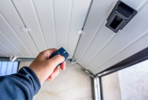 Belt vs Chain Garage Door Opener: Which One Should You Choose?